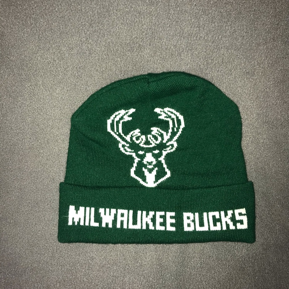 Milwaukee bucks winter hat